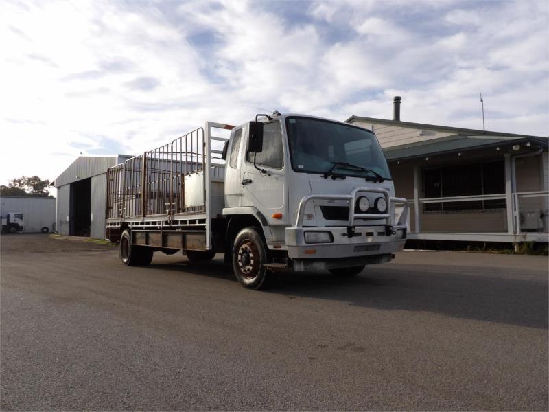 2012 Fuso Fighter Tray Top 1627