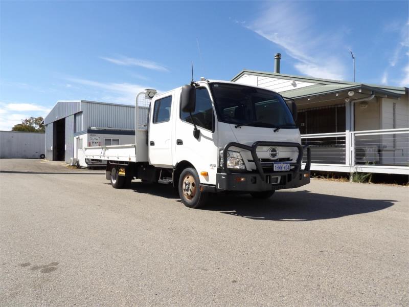 2021 Hino 300 Series Tray Top 616 Crew