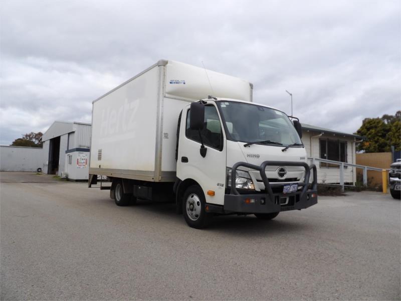 2021 Hino 300 Series Pantech 616