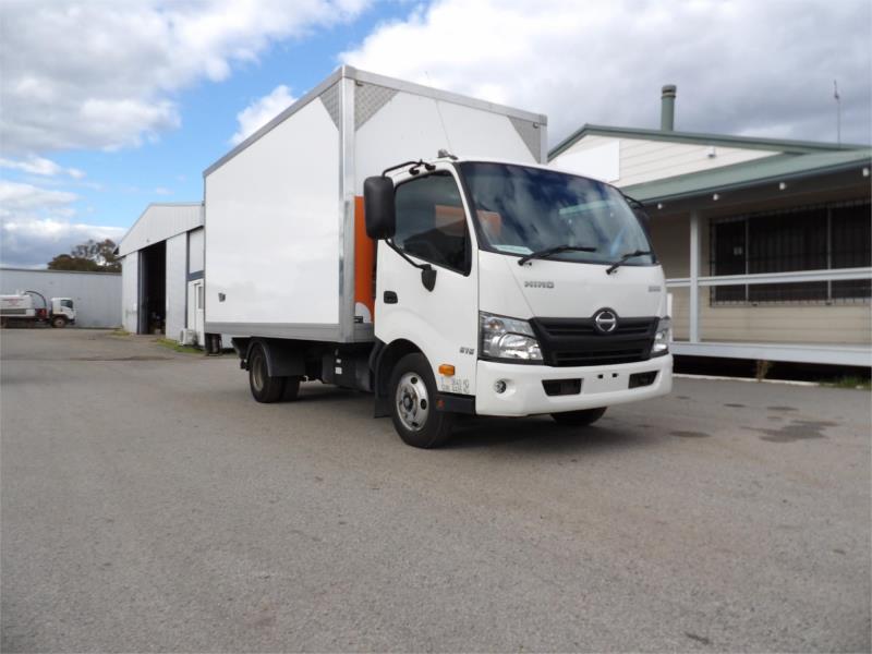 2020 Hino 300 Series Pantech 616
