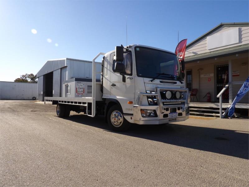 2019 Hino 500 Series Tray Top