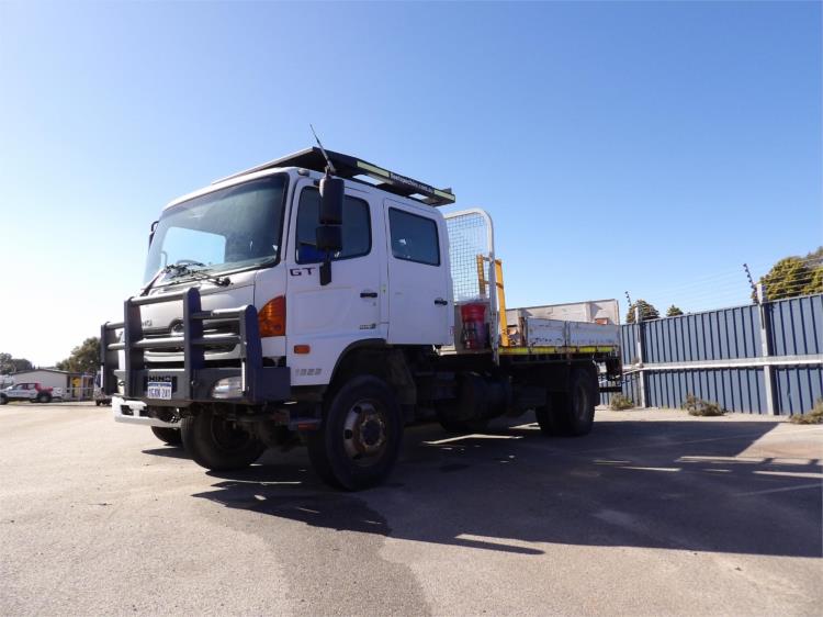 2012 Hino 500 Series Dual Cab Tray Top GT1322