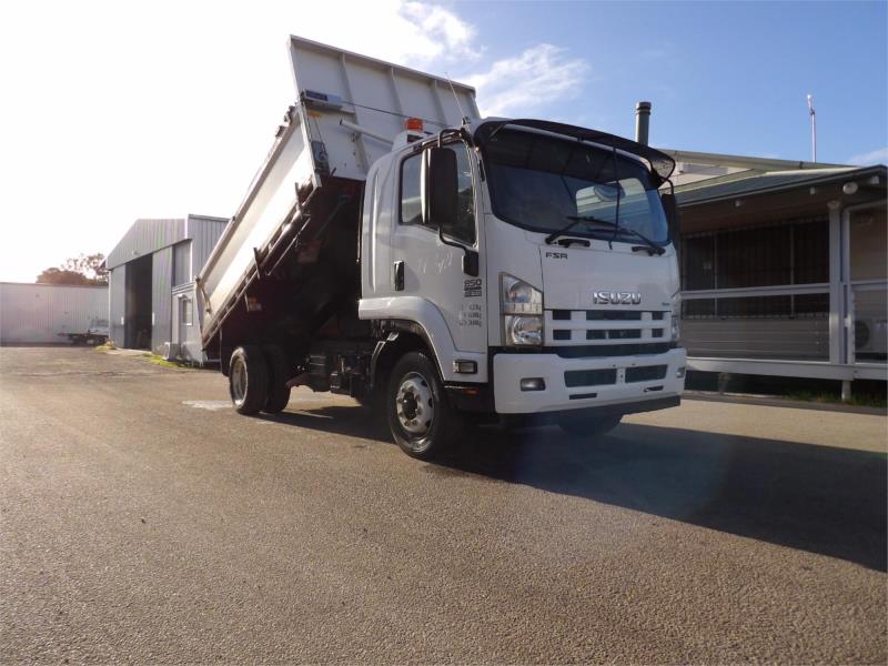 2016 Isuzu F Series Tipper FSR140/120-260
