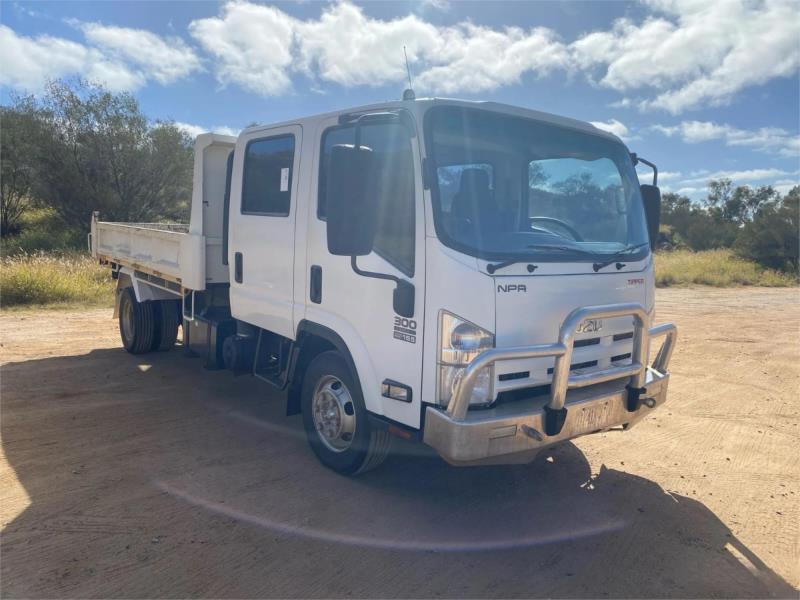 2015 Isuzu N Series Dual Cab Tipper NPR
