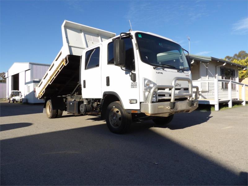 2015 Isuzu N Series Dual Cab Tipper NPR