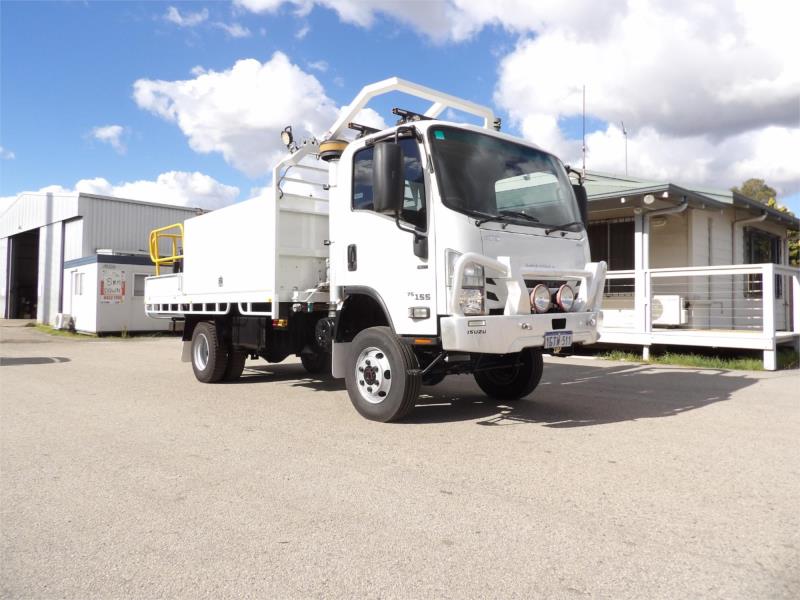 2018 Isuzu N Series Service Truck NPS 75/45-155