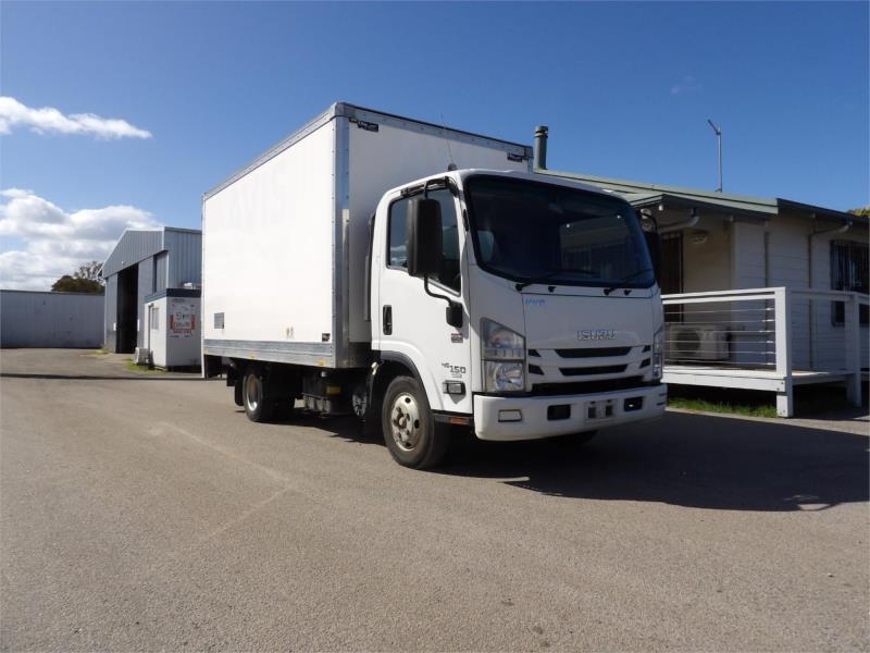 2020 Isuzu N Series Pantech NNR
